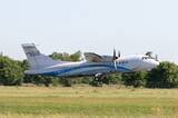 「滑走路短くても飛べる高スペック旅客機「ATR42-600S」初飛行 将来日本でも存在感発揮か？」の画像1