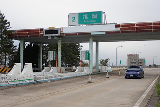 2県の自動車道をガッチャンコ!? “ほぼ無料”約100kmの大動脈の“風変りな成り立ち”
