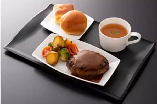 ANA国際線「SUITE LOUNGE」食事に“セット形式”の新メニュー 機内食ハンバーグも食べられる！