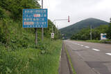 「日本有数の“危険な峠”＝北海道の生命線!? 晴れれば絶景 冬は地獄のトラック街道「日勝峠」のヤバさとは」の画像3