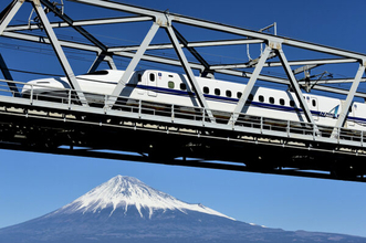 東海道新幹線から「富士山」へラクラク！ 駅と五合目むすぶ高速バス運行開始 “サファリパーク＆遊園地”経由も