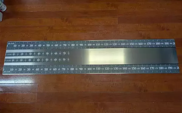 「釣った魚のサイズと子供の身長どちらも測れるメジャーボードを自作してみた」の画像