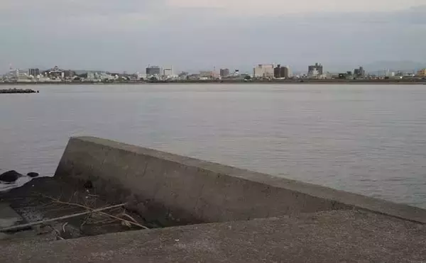 「晩秋の和歌山で落ちギスを追う　北塩屋海岸＆紀の川河口で良型交え好調」の画像