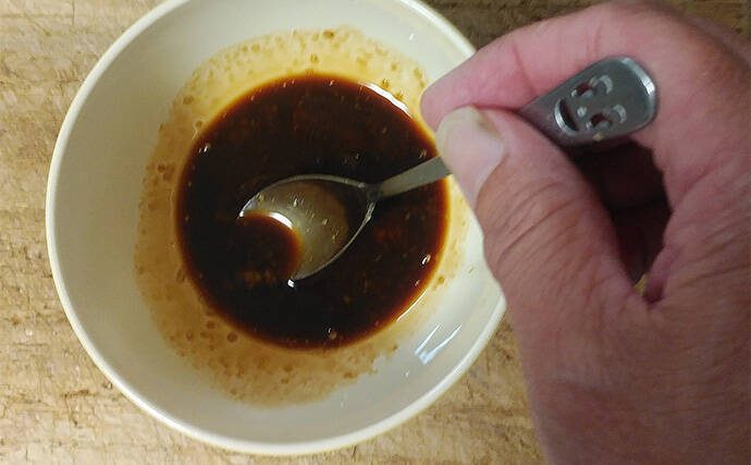 釣魚で作る「漁師めし」レシピ：オオモンハタのからしじょう油　ご飯と相性抜群