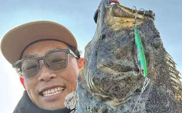 「ルアーロスト3連発から逆転！」三保海岸サーフゲームでヒラメ55cmをキャッチ【静岡】