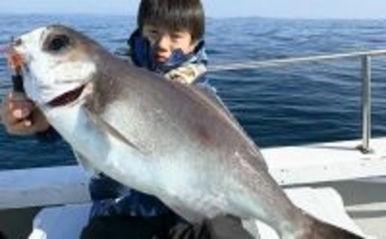 【沖のルアー釣果速報】タイラバで70cm超メダイ手中！良型マダイ＆アマダイ15匹と好釣果（三重）