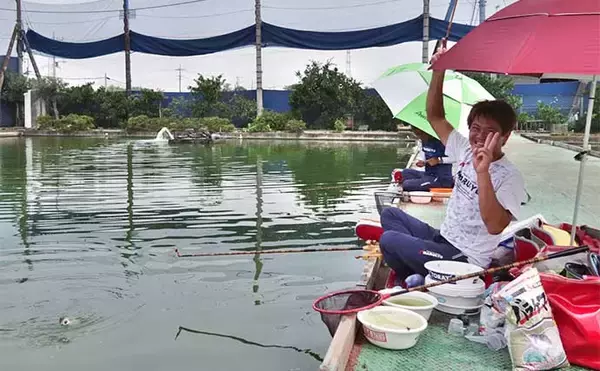 「吉田康雄のザ・チャレンジへらぶな　【夏の底釣りってあり！？：第5回】」の画像