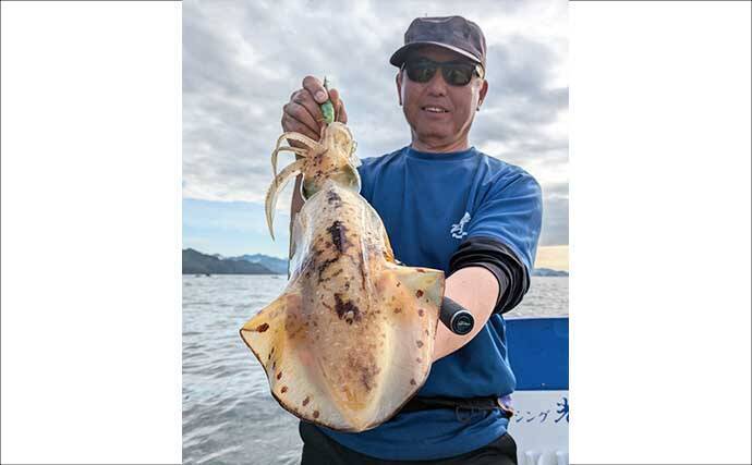 「1kg超え大型アオリイカ連発！」キャスティングエギングでシャロー攻略のコツを実釣解説【三重】