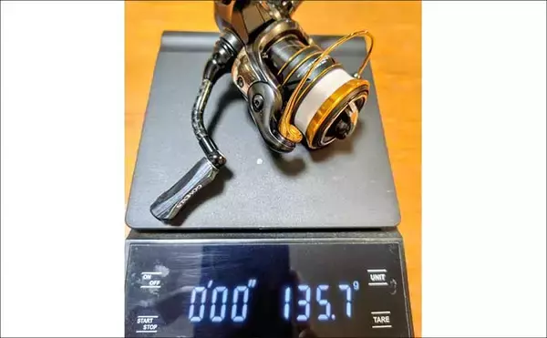 「【中華リール vs 国産リール】圧倒的な価格と驚きの軽さは一度使ってみる価値ありか？」の画像