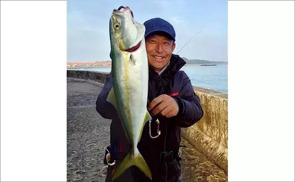 「「水橋フィッシャリーナ」ショアジギ釣果情報【富山】朝マヅメの時合いでイナダをキャッチ！」の画像