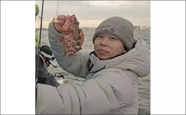 「メ解禁日の東京湾エビメバル釣りに密着【金沢八景・一之瀬丸】本命に加えてカサゴやイシモチも好捕」の画像