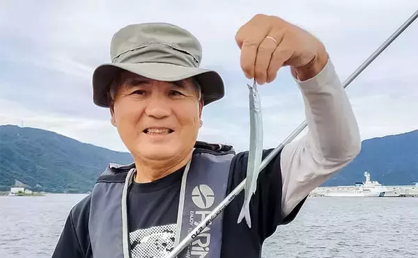 「「夫婦合わせて束釣り達成！」敦賀港のサヨリ釣りで本命104匹キャッチ【福井】」の画像