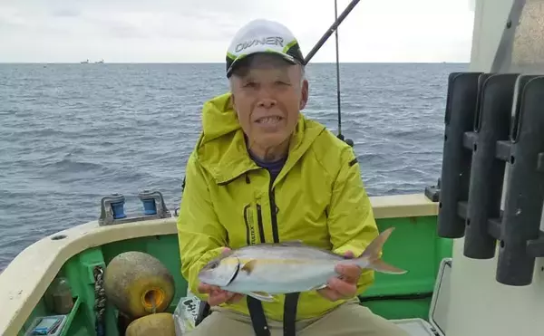 相模湾のLT五目釣りでイナダ52cm＆カンパチ48cm浮上！【神奈川】根魚も登場で多彩な魚種を手中