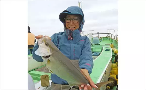 「相模湾のLT五目釣りでイナダ52cm＆カンパチ48cm浮上！【神奈川】根魚も登場で多彩な魚種を手中」の画像