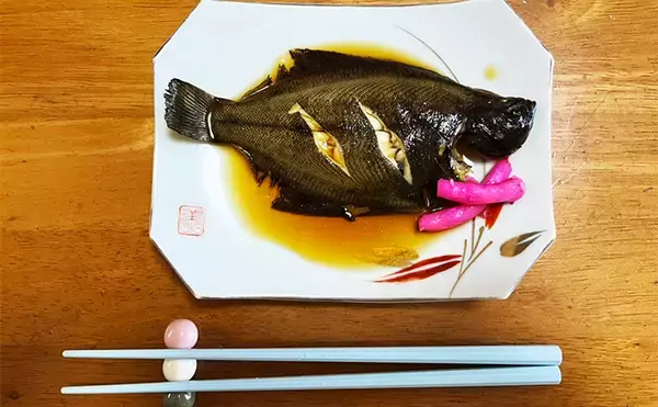 「ヘチ釣りで想定外のカレイをキャッチ！【三重】夕マヅメにヒット」の画像