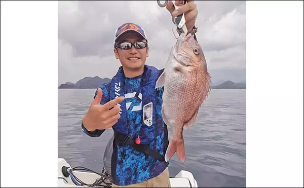 「レンタルボートでのルアー釣行でアオリにマダイにアカハタと魚種多彩【三重】」の画像