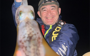 低水温の伊豆エリアでエギング釣行【静岡】ケンサキイカ混じりで本命アオリ手中！