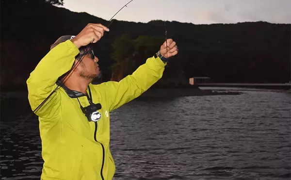 「イカダからヤエン釣りとエギングでアオリイカを狙う【三重】両釣法合わせて8匹をキャッチ」の画像