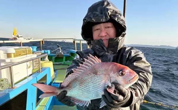 「東京湾コマセマダイ釣りでトップ10尾＆全員安打達成【一之瀬丸】高ダナ攻略で本命連発」の画像