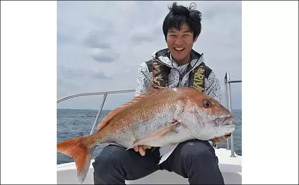 「玄界灘でのタイラバゲームで87cm・7kgオーバー巨大マダイ浮上【福岡】」の画像