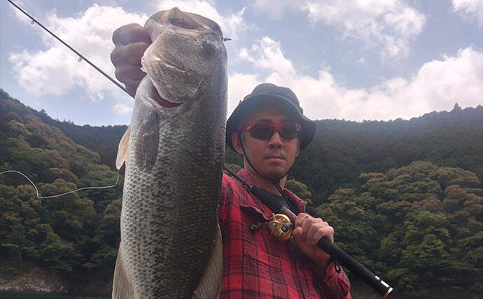 スポーニング進行を見極めて良型バス連発！ 七川ダムをおかっぱりで攻略【和歌山】