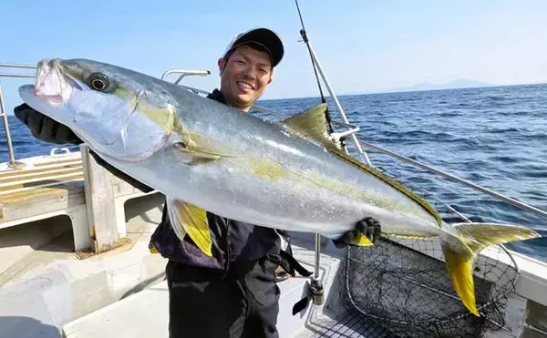 響灘ジギングで10kg級良型ヒラマサを連打！【オフショアルアー釣果速報7選・福岡】