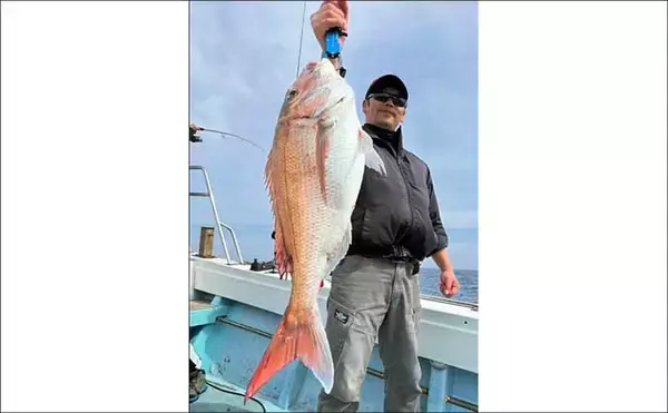 「響灘ジギングで10kg級良型ヒラマサを連打！【オフショアルアー釣果速報7選・福岡】」の画像