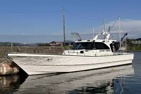 「関西エリアの【船釣り特選釣果】ジギングでサワラ混じりに良型ブリ族が好反応！」の画像