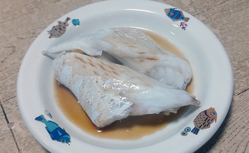 「釣り人の特権」レシピ：スズキのあばら　塩を振って焼くだけで美味しい！