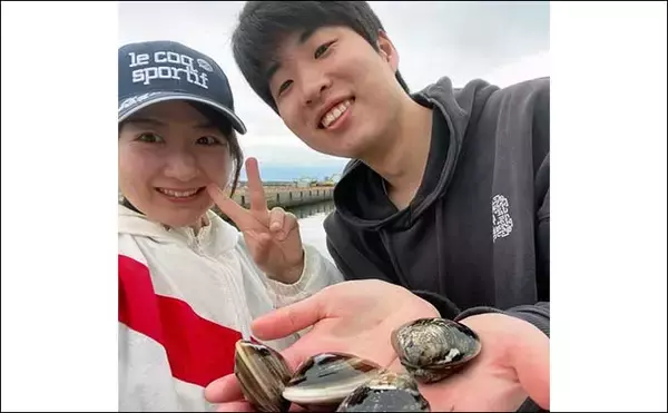 「潮干狩り＆花見デート満喫　効率的な探し方発見でアサリにハマグリ大漁」の画像