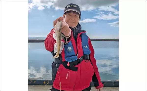 「冬の堤防ちょい投げ釣りで21cmに20cmと大型マハゼをキャッチ【石川・滝港マリーナ】」の画像