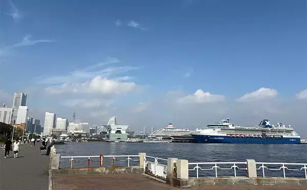 「「想定外の展開に！」初めてカヤックに乗ってみた　目の前にナブラ発生で釣り欲が爆発」の画像