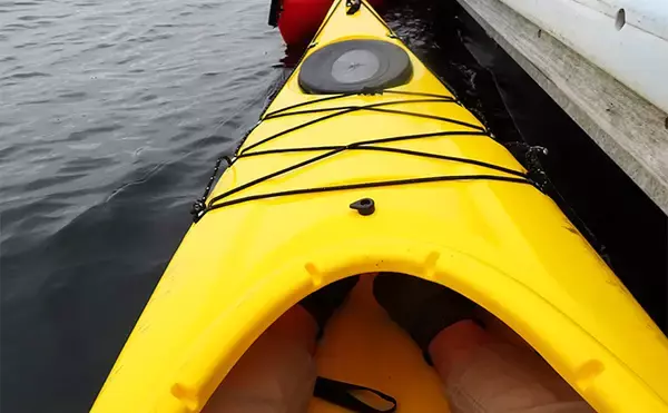 「「想定外の展開に！」初めてカヤックに乗ってみた　目の前にナブラ発生で釣り欲が爆発」の画像