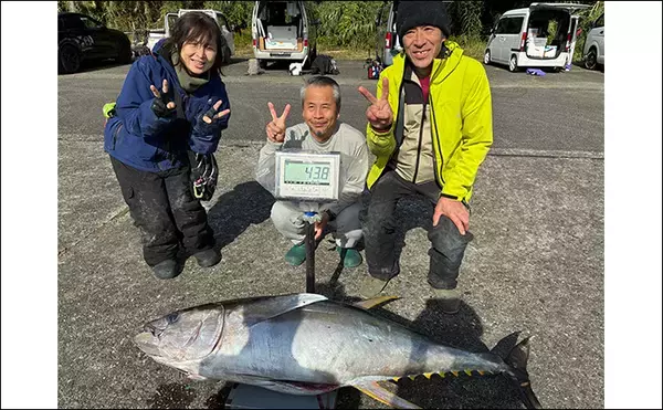 「完全フカセ釣りで64kgキハダマグロをキャッチ！【和歌山・昌丸】船中マグロ乱舞」の画像
