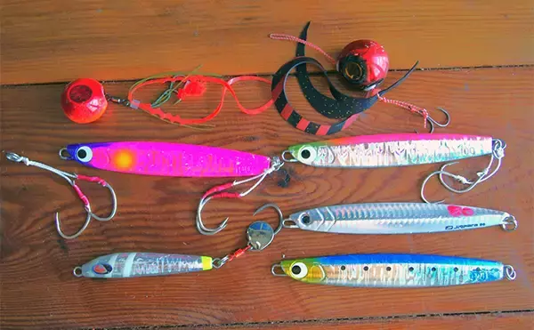 「「明石沖に青物が戻ってきた！」ボートジギングで久々のハマチと対面【兵庫】」の画像