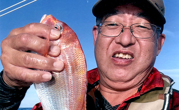 「根掛かりかと思ったらミズダコ？」 石花海の五目釣りで多彩な魚が続々ヒット