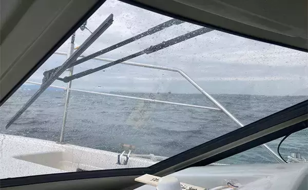 「奥伊勢湾のサワラキャスティングゲームで60cm本命と対面成功　ブレード付きジグにヒット」の画像