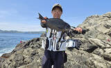 「伊豆半島の磯フカセ釣果レポート：38cm尾長メジナ登場もイサキは不発【沖横根】」の画像1