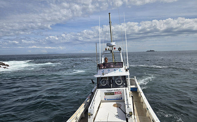 伊豆半島の磯フカセ釣果レポート：38cm尾長メジナ登場もイサキは不発【沖横根】