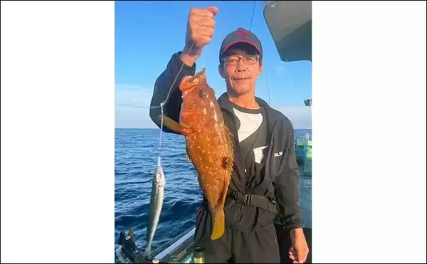 「【沖釣り釣果速報】落とし込み釣りでヒラマサ107cm浮上！エサ付き抜群で青物ラッシュ！（福岡）」の画像