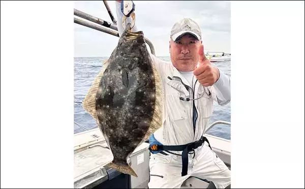「【沖釣り釣果速報】落とし込み釣りでヒラマサ107cm浮上！エサ付き抜群で青物ラッシュ！（福岡）」の画像