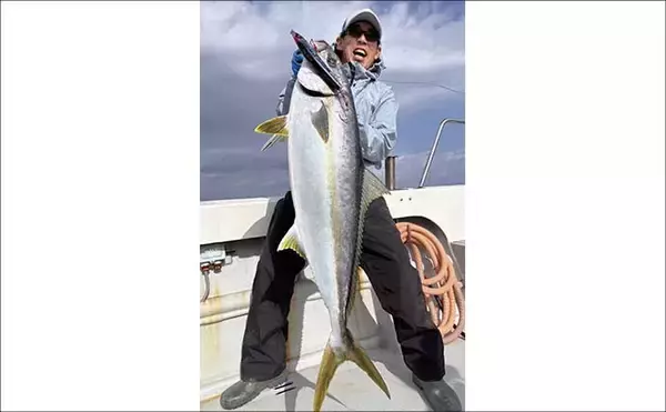 「【沖釣り釣果速報】平戸沖の落とし込み釣りでヒラマサがズラリ！7kg頭に連発劇（長崎・佐賀）」の画像