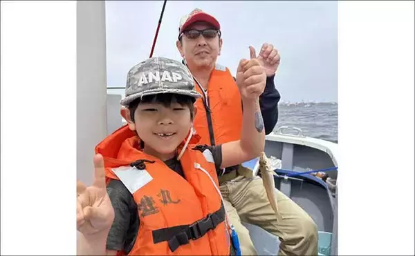 「「レジャー感覚でシーバス連発！」東京湾ルアーゲーム好調　関東エリアの【船釣り特選釣果８選】」の画像