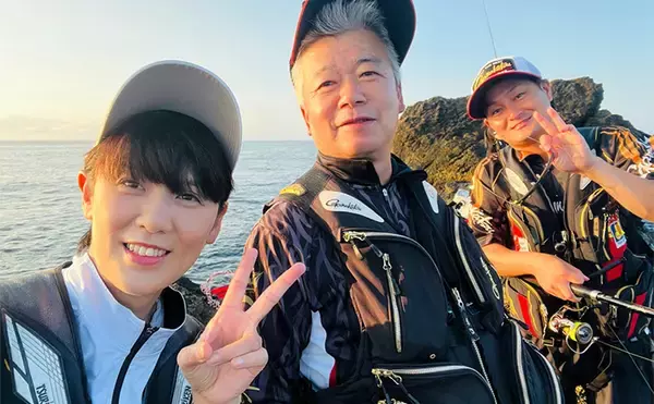 「深島での磯フカセ釣りでカツオに良型イサキにオナガグレと多彩釣果に大満足！【大分】」の画像