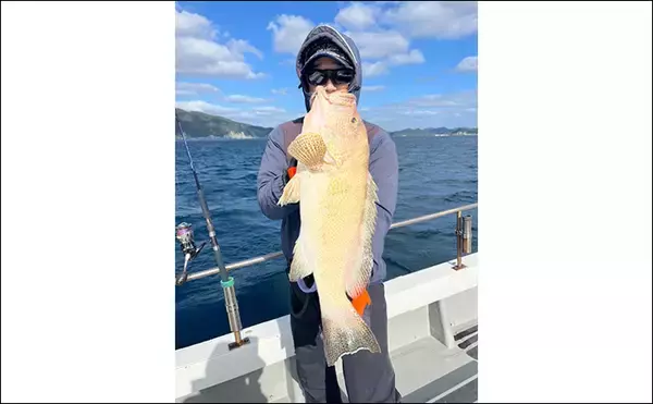 「「釣りの聖地」五島列島遠征ルアー釣行で11kgヒラマサ登場　キャスティングにヒット」の画像