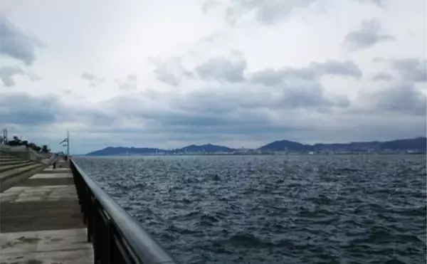 「日中のライトソルトゲームで今期初メバルをキャッチ【神戸】エビ型ワームにヒット」の画像