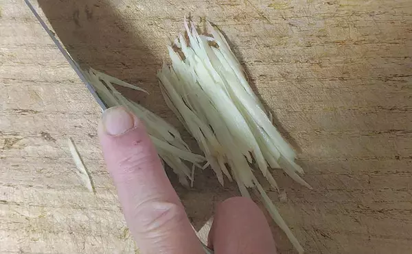 「釣魚で作る「ご飯がすすむ」レシピ：角切りマダイの黒糖煮　新生姜がアクセント」の画像
