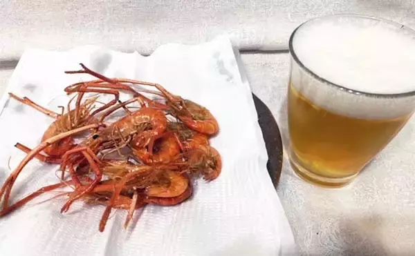 「山口・木屋川でのテナガエビ釣りで本命好捕　ビールの最強つまみゲット」の画像