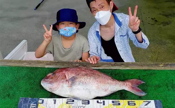 【三重・愛知】海上釣り堀＆カカリ釣り最新釣果　67cmメガ大ダイ浮上