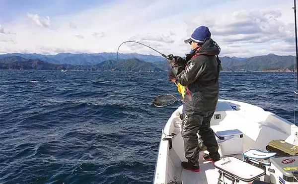 「レンタルボートでのシロアマダイ釣りで42cm頭に3匹【三重】 ゲストに良型イトヨリ」の画像